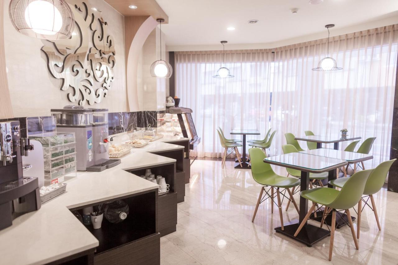Maple Hotel Tainan Cameră foto